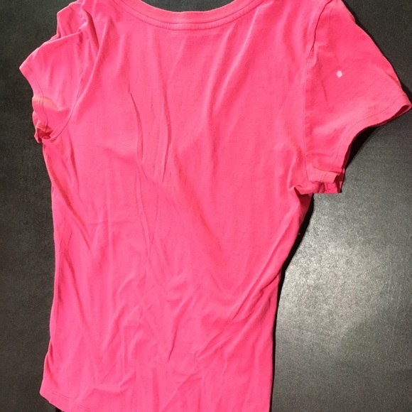 AMERICAN EAGLE V-Neck Pink Tee Short Sleeves M - Picture 6 of 7